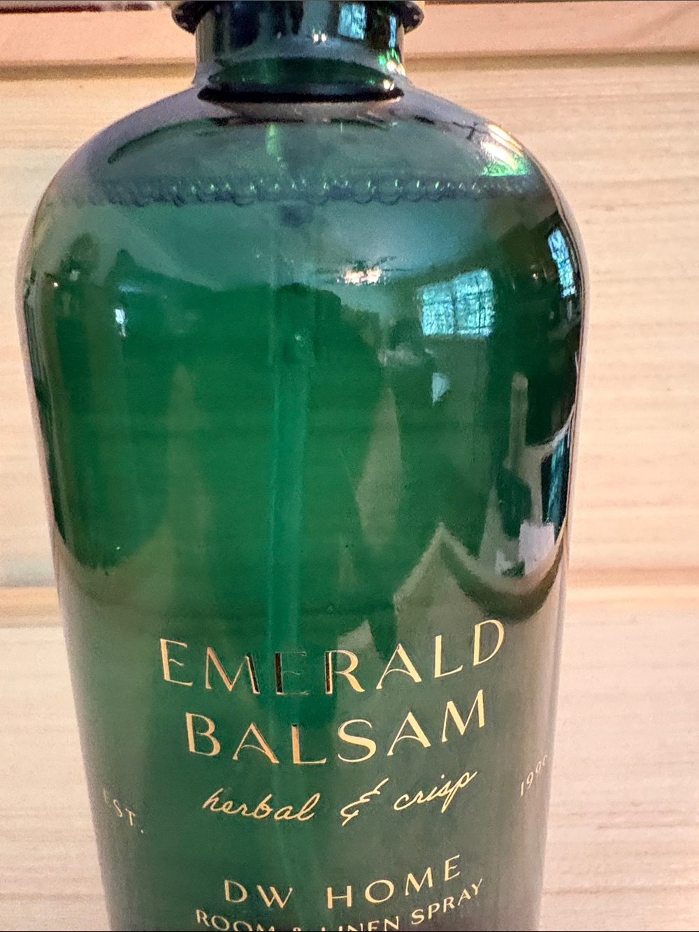 Emerald Balsam Herbal & Crisp
Room & Linen Spray